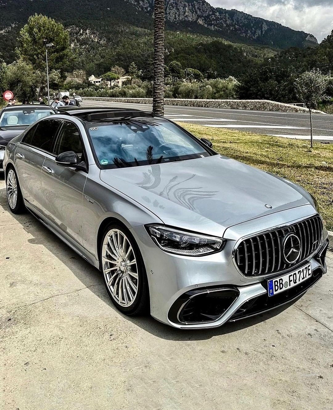 AMG S63 2023 Mercedes-AMG S63 E Performance Is One Potent PHEV - CNET