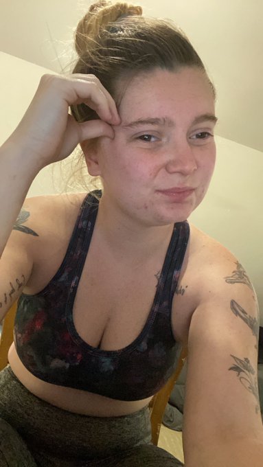 Hey babes its been a minute https://t.co/uB8kqFPbWh