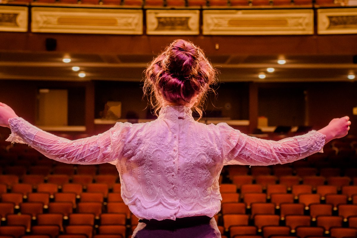 OUSMTD's tweet photo. ✨ It's opening night for A Little Night Music 🌙
🎟 https://t.co/gLFQgfZJd1
📸 JLBoone Photography
#thisisou #ousmtd #outheatre #breaklegs https://t.co/lTfeDAWHRh