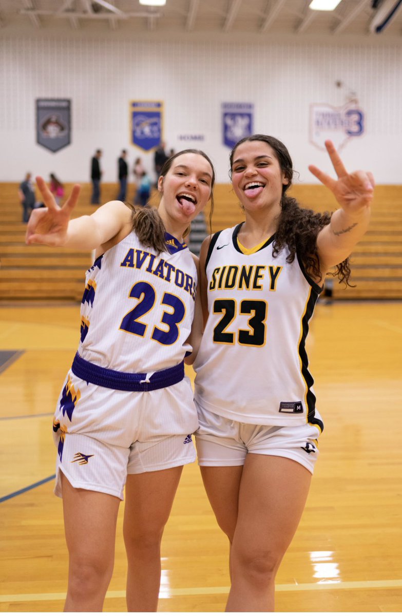 got to play one more time in the purple and gold 💜💛