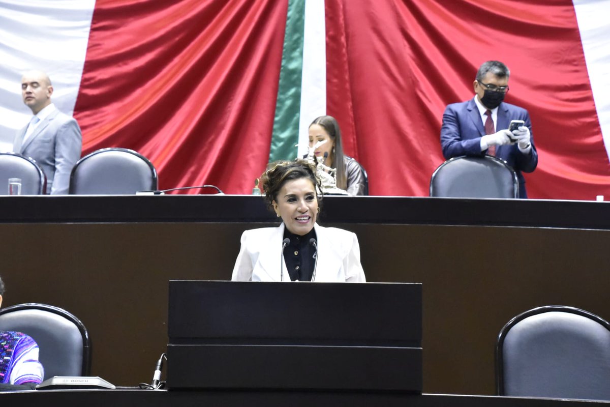 araceli_ocampo_'s tweet photo. Amigas y amigos quiero informarles que esta tarde se aprobó en el Pleno de la Cámara de Diputados mi iniciativa que reforma el artículo 54 de la Ley Federal de los Trabajadores al Servicio del Estado, Reglamentaria del apartado B) del Artículo 123 Constitucional. https://t.co/9gpLa8ygNL
