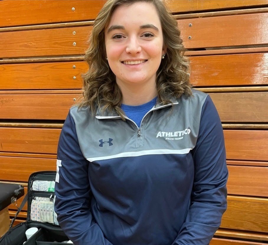 #NATM2023: Kylee recently joined podcast host John Hendler to discuss her experience as an #AthleticTrainer and what a day in the life looks like for an AT in the clinic and high school setting. Take a listen to the full interview here ➡️ ow.ly/fbp850NqgOR+