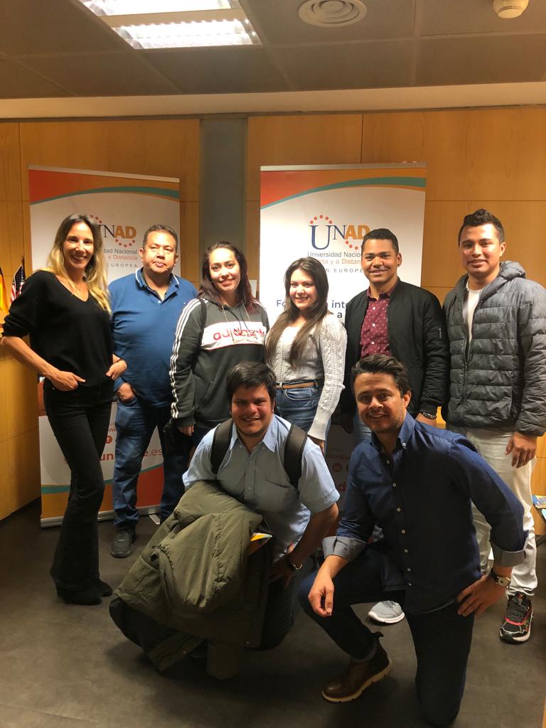 UNADUnionEuropa's tweet photo. Un nuevo grupo de egresados y estudiantes han visitado la sede de la Seccional en Madrid.
Estamos muy agradecidos por su entusiasmo y sus ganas de aportar buenas ideas al proyecto.
#unadistas #juntos #Europa #comunidad #construyendo https://t.co/YURVg53jkR