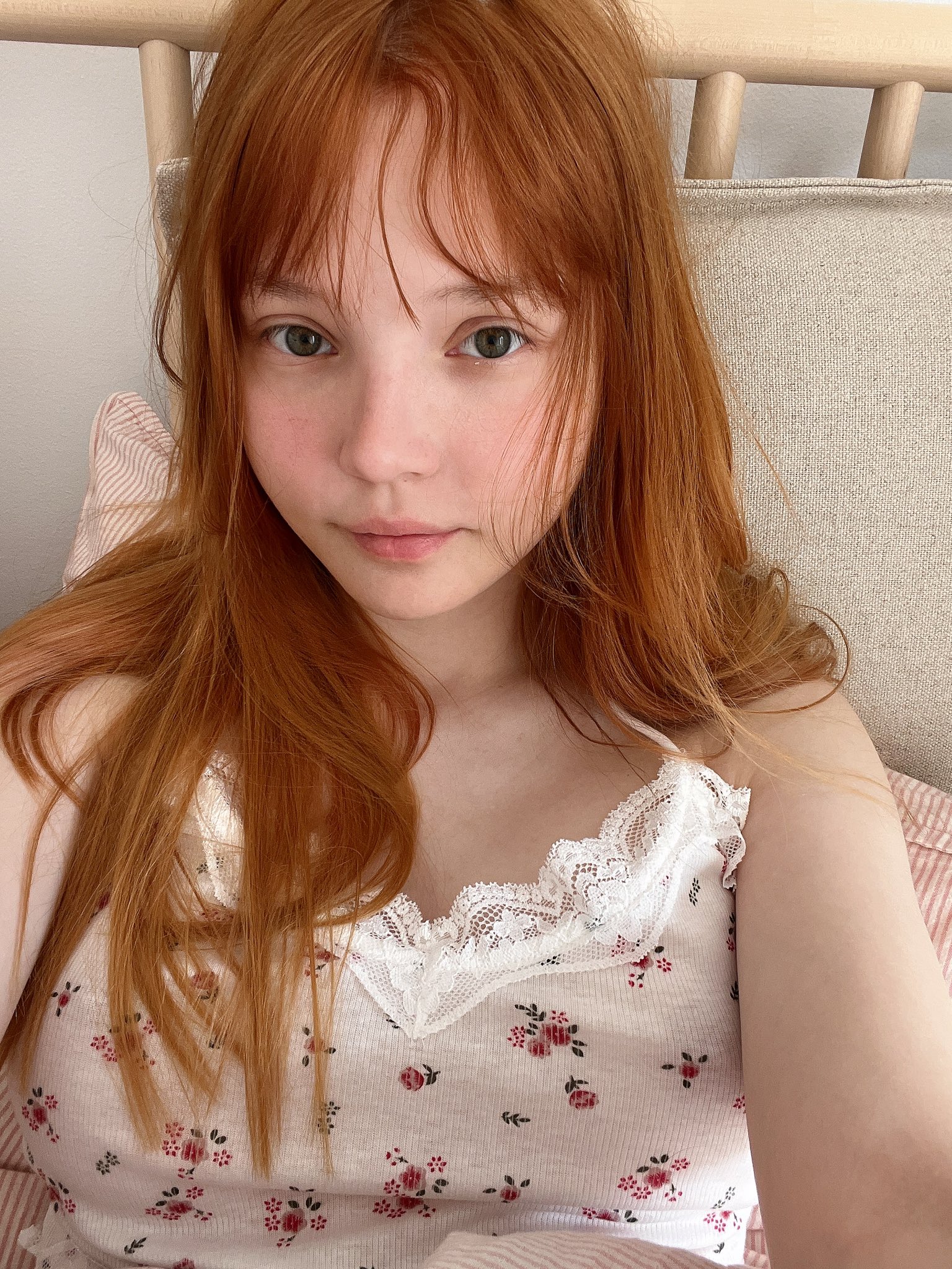 tw-pornstars-alisa-fansly-twitter-feeling-cute-9-04-pm-23