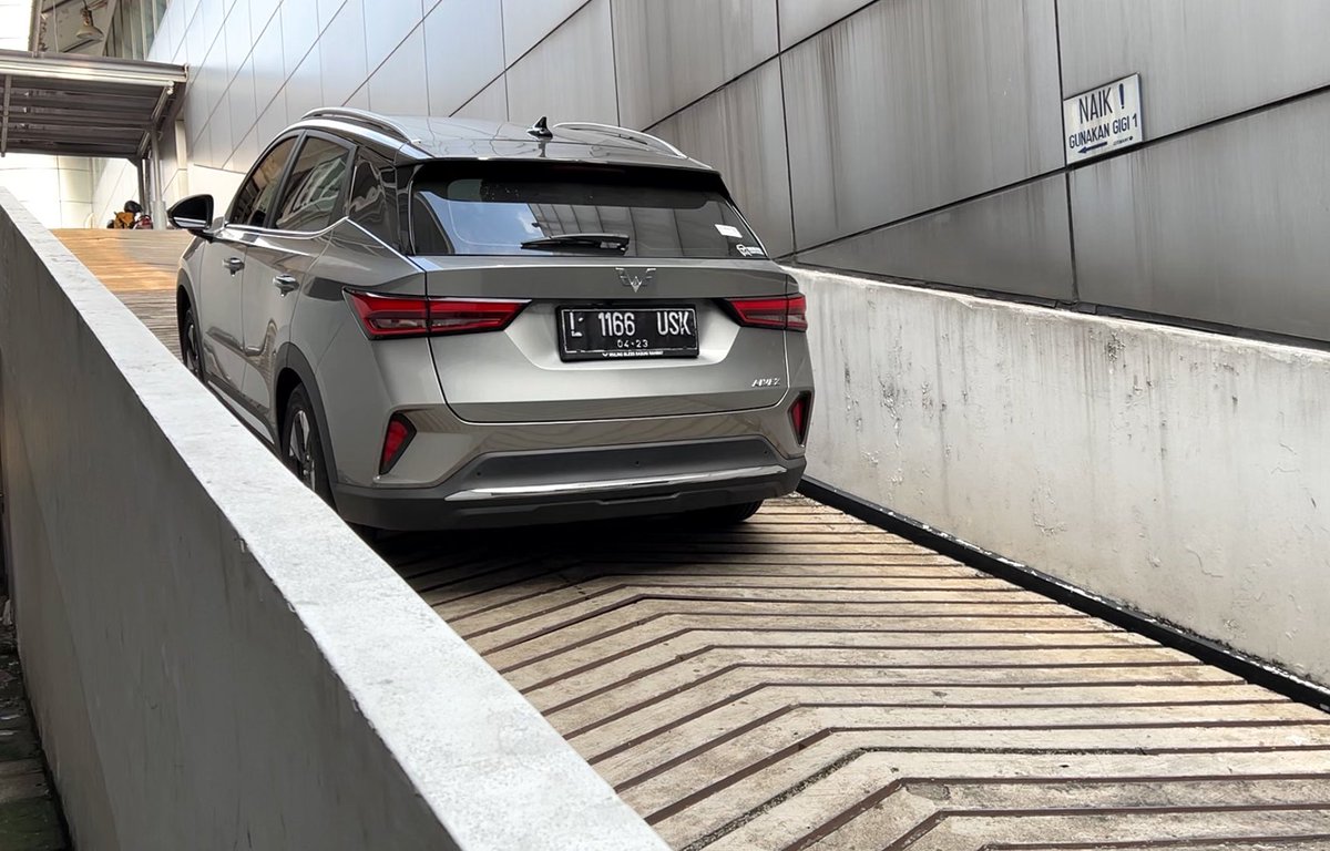 AutonetMagz's tweet photo. Video test nanjak Wuling ALVEZ 👉 https://t.co/bqVLYpis9r https://t.co/RQdqkALqlY