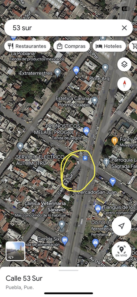 barbaraguflo's tweet photo. @PueblaAyto  esta calle está cerrada desde hace meses !  53 sur y Esteban de antuñano ! Por qué no se puede pasar por ahí si hay un tope con paso peatonal ??? Quién autorizó el cierre permanente de esta vialidad que desemboca en la avenida 25 poniente https://t.co/B6MyC6ylXE