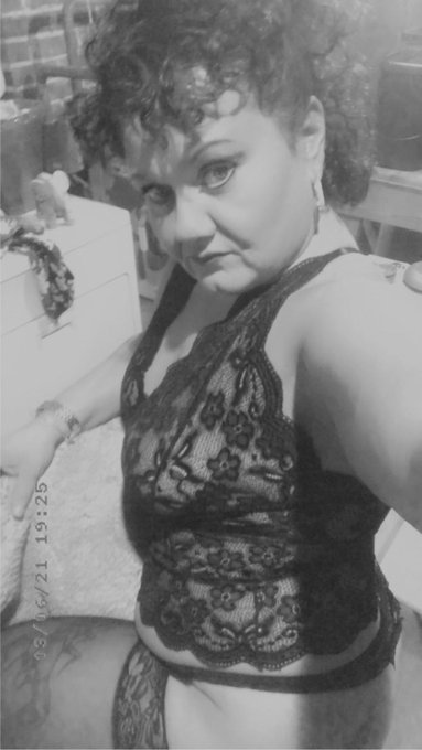 I&rsquo;m ready to be punished, Daddy. I&rsquo;ve been a very, very naughty girl. https://t.co/tUJlXfkBYI