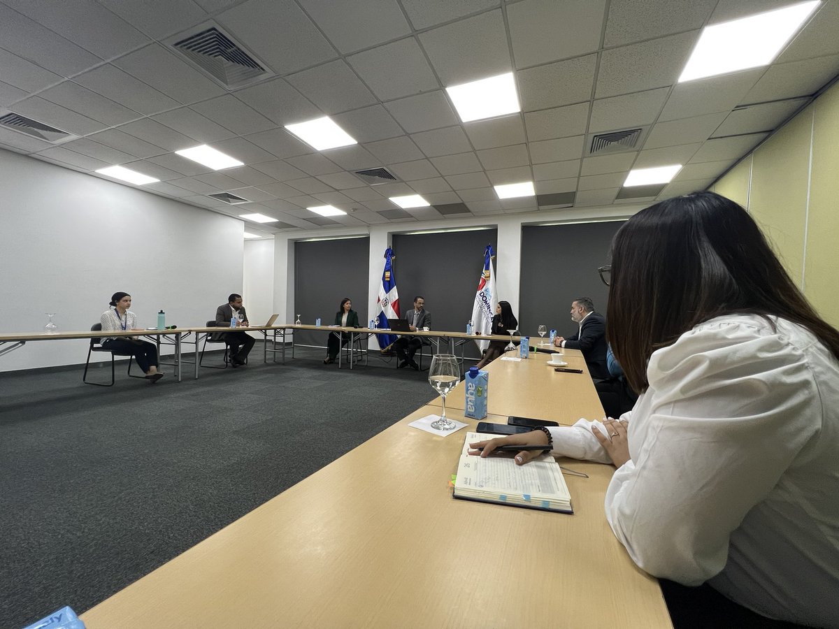 ASGPUERTORICO's tweet photo. En su último día en la R.D. junto al componente de #ComprasRD, la principal oficial de compras de la #ASG, @KMercadoCPO visitó las instalaciones de Pro Dominicana, Centro de Exportación e Inversión donde sostuvo una reunión con el subdirector general interino Vladimir Pimentel. https://t.co/p4AInFE4UU