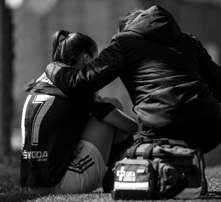 Estoy muy agradecida y feliz de la gente que tengo cerquita apoyándome. No tengo fuerzas para rendirme, vamos a por un nuevo reto, volveré ⚽️