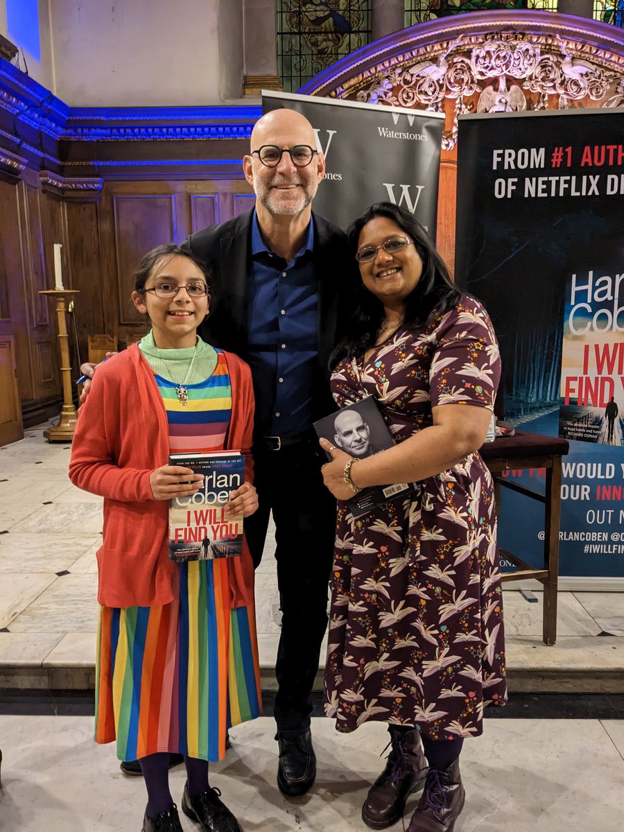 Phantasmagoric1's tweet image. Some mothers &amp;amp; daughters do spa days, we do book signings. Never seen her so excited as she was to meet @HarlanCoben. A wonderfully funny, warm, kind and interesting person to listen to and an incredible storyteller. #Iwillfindyou is such a phenomenal book, we both loved it.
