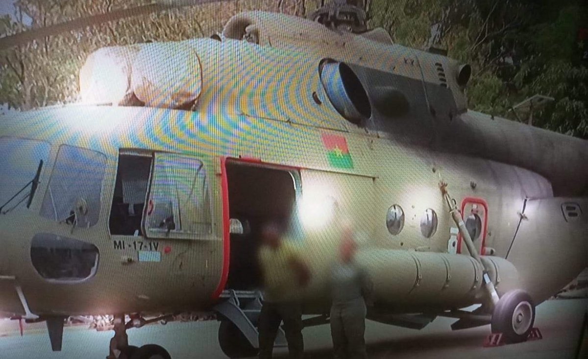 Sahel_Security's tweet image. #Burkina_Faso #EMGA
''L'armée de l'air a présenté un échantillon d'armement, nouvellement acquis, en phase avec les enjeux du moment''
Source: Agence d'information du Burkina @AibBurkina 👇

aib.media/2023/03/23/bur…