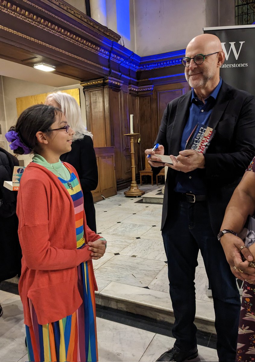 Phantasmagoric1's tweet image. Some mothers &amp;amp; daughters do spa days, we do book signings. Never seen her so excited as she was to meet @HarlanCoben. A wonderfully funny, warm, kind and interesting person to listen to and an incredible storyteller. #Iwillfindyou is such a phenomenal book, we both loved it.