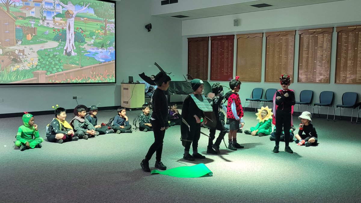 HomefieldSchool's tweet photo. #Year2 gave an absolutely stunning performance in front of their parents this morning in their ‘Creepy Crawlies’ assembly! #proud #youngactors #schoolmemories #topprepschool #happiness #schoolassembly #wildlife #nature https://t.co/yYMyxNMvxz