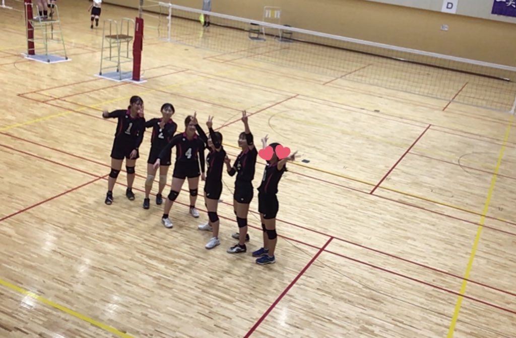 numgvc's tweet photo. 3/22.23にグリーンアリーナ神戸にて第16回日本医歯薬大会が開催されました。
長崎大学は3位という結果で大会を終えました🥉4月の九山に向けてまた頑張ります☺️

<決勝トーナメント試合結果>
1回戦 vs 広島大学B 2-0
2回戦vs 広島大学A 2-0
準決勝 vs 香川大学0-2
3位決定戦 vs 岐阜大学2-0 https://t.co/UX5wuKAGxQ