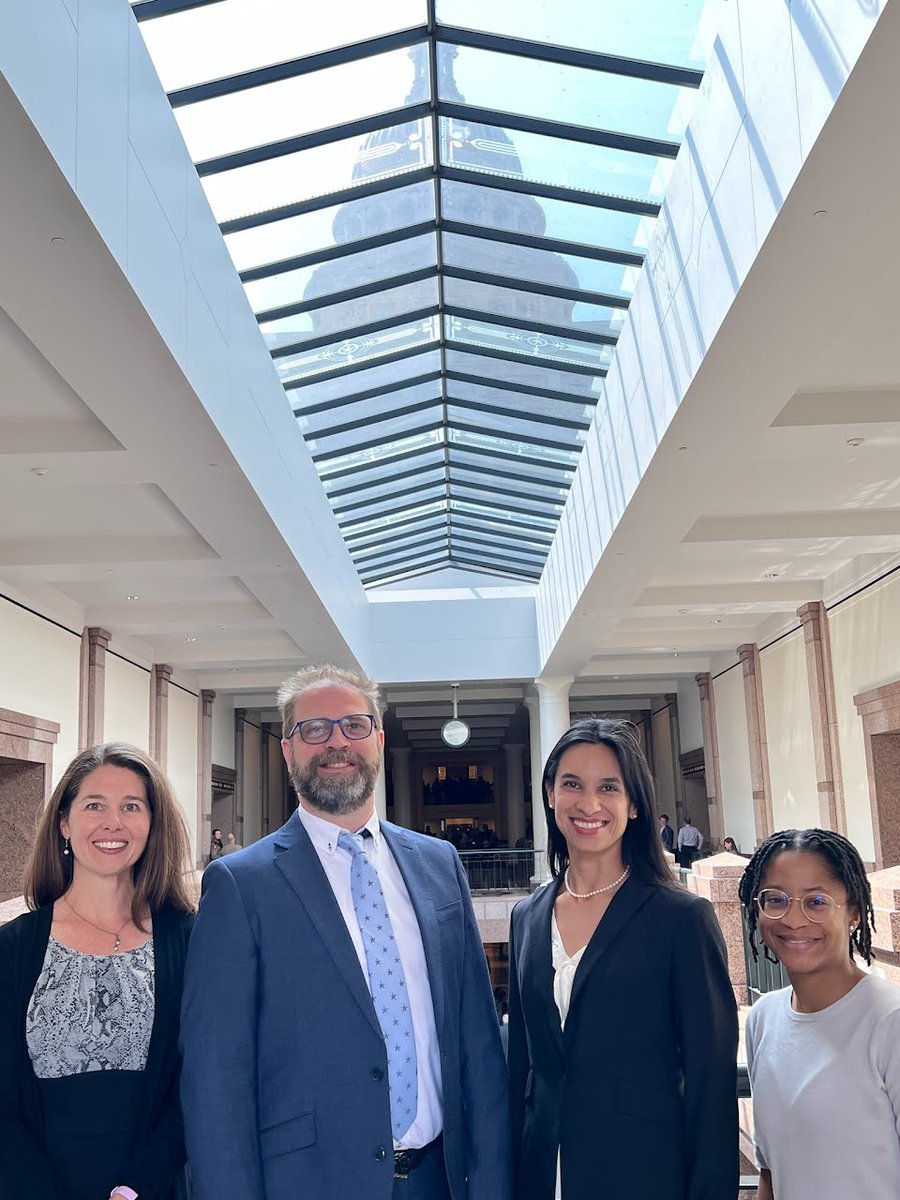 GoTXAND's tweet photo. This concluded our last day of lobbying during the 2023 legislative session.  Great connections were made this year. A huge thanks to our doctors who volunteered their time on Friday March 10, 2023  clicking on this link: https://t.co/FNzSrK2zKx 
#txand #sayyestexas #naturopathy https://t.co/th561hjzRy