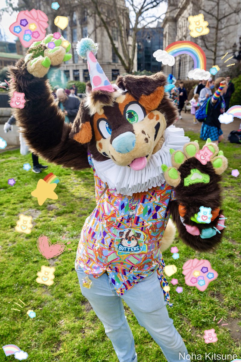 KiwiMarten's tweet image. Hope everyone has a very silly #FursuitFriday!!!!  #furryfandom