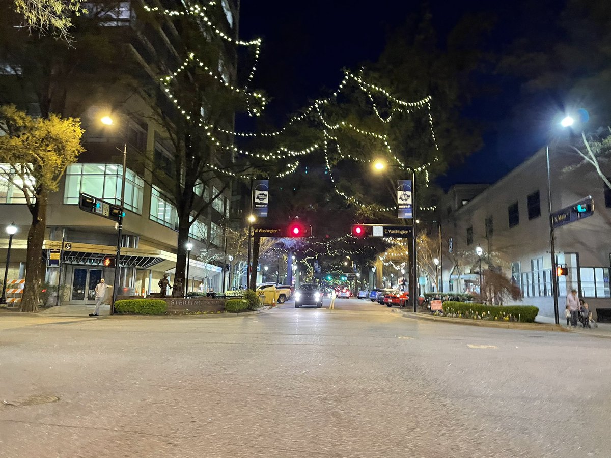 Cauble's tweet photo. Greenville is a really cool town, downtown is super vibrant. 

Really makes me sad we can’t demand better in Louisiana. https://t.co/Mry7G9QWyG