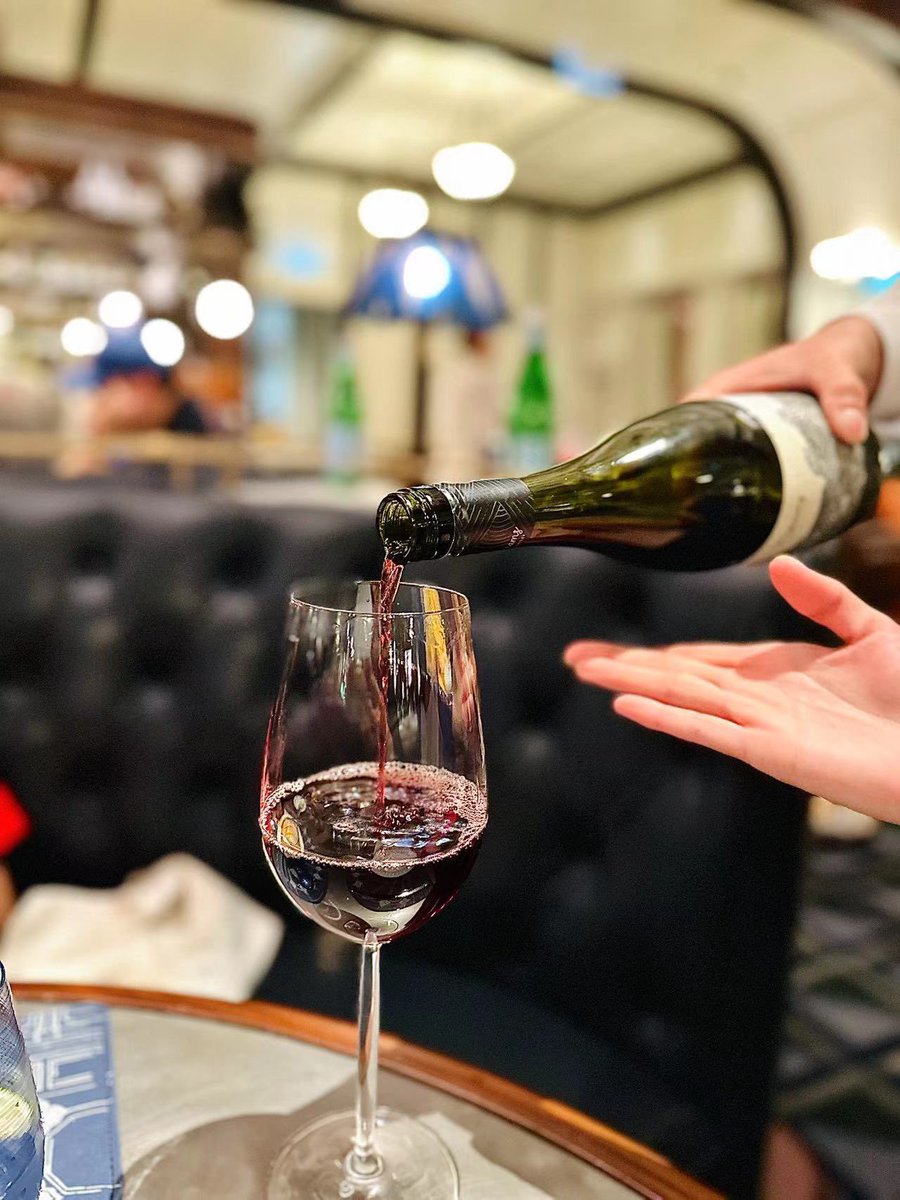 Raniakowk's tweet photo. A good dinner starts with a glass of red wine. https://t.co/IgCPTKEo48