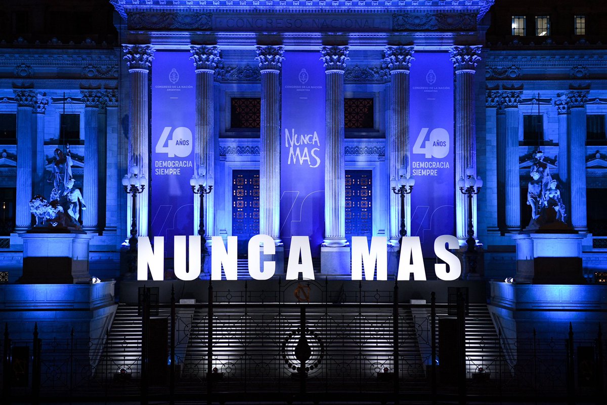 DiputadosAR's tweet photo. En el marco del Día Nacional de la Memoria por la Verdad y la Justicia, el Congreso se iluminó para seguir diciendo Nunca Más. 

#40AñosDemocraciaSiempre https://t.co/0SoghGoYJ5