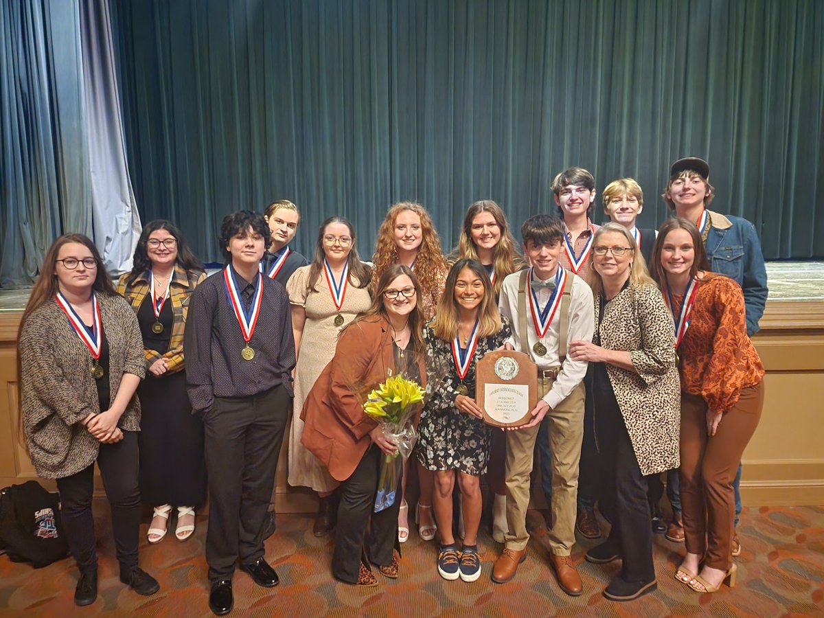 Slidell OAP is advancing to Area! 🎉🎭

Individual results:
Best Costume and Make-Up: Reagan Davis
Honorable Mention All-Star Cast: Jordan Brown
All-Star Cast: Hannah Schumpert
Best Performer: Keller Pruett   #sisdistheplacetobe #ontrackandleadingthepack #greyhoundgrit