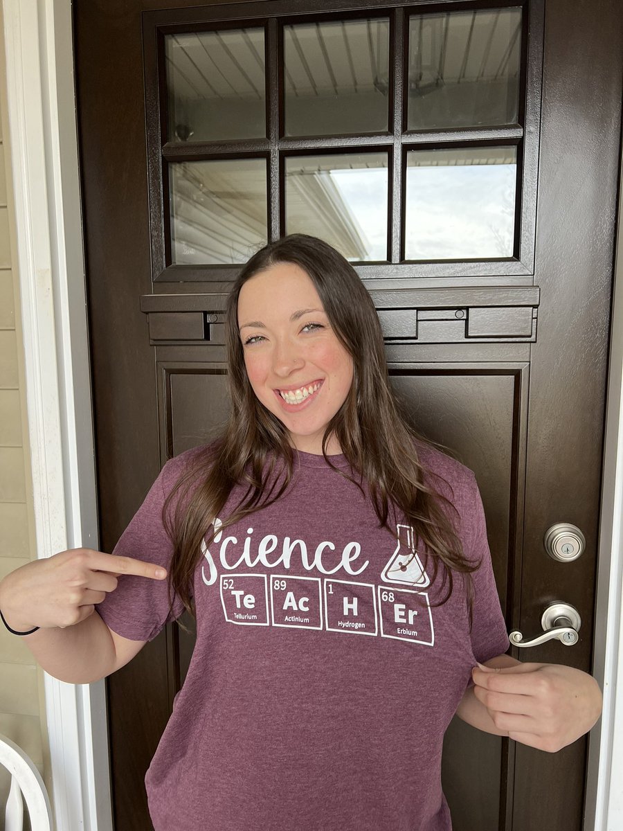 JeanneRosemann's tweet photo. Congrats, Tori!  You will be an Amazing teacher! https://t.co/ivEBmNwS03