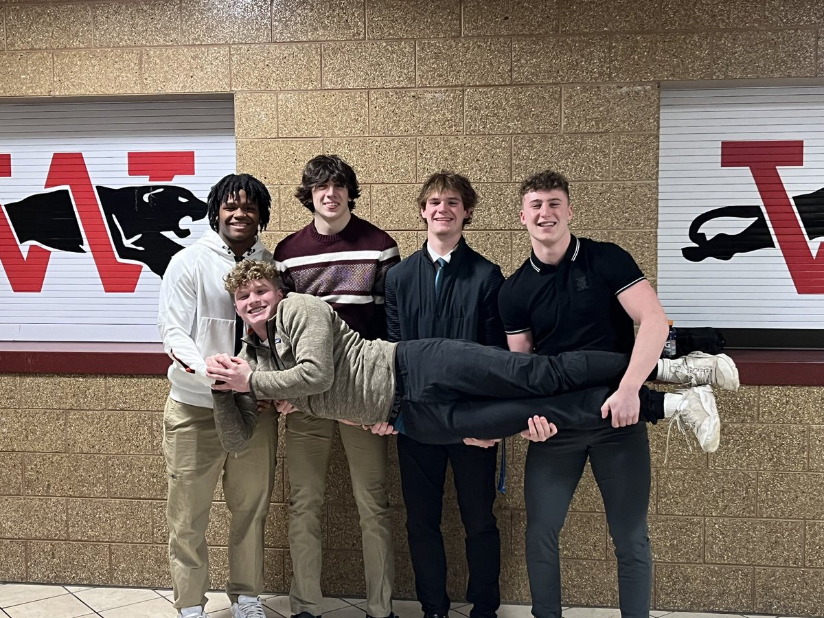 Really going to miss playing with my brothers❤️ Couldn’t ask for a better squad through Highschool🤞🏼
<a href="/cooperzimme18/">Cooperzimmerman18</a> <a href="/25anthonyhall/">Anthony Hall</a> <a href="/j_christiansen5/">Jake Christiansen</a> <a href="/FrisbyKade/">Kade Frisby</a>