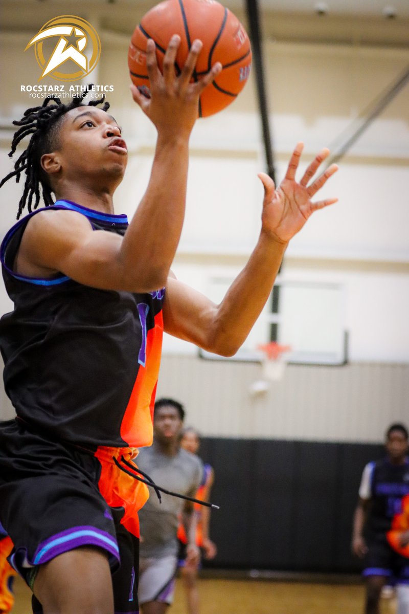 RStarzAthletics's tweet photo. Space Jam Elite Ricky Young GETs To the RIM at the Spring Ice Breaker! #SIB2023 #TagaPlayer @RcsSports @djones8301 https://t.co/cpewafnx4g
