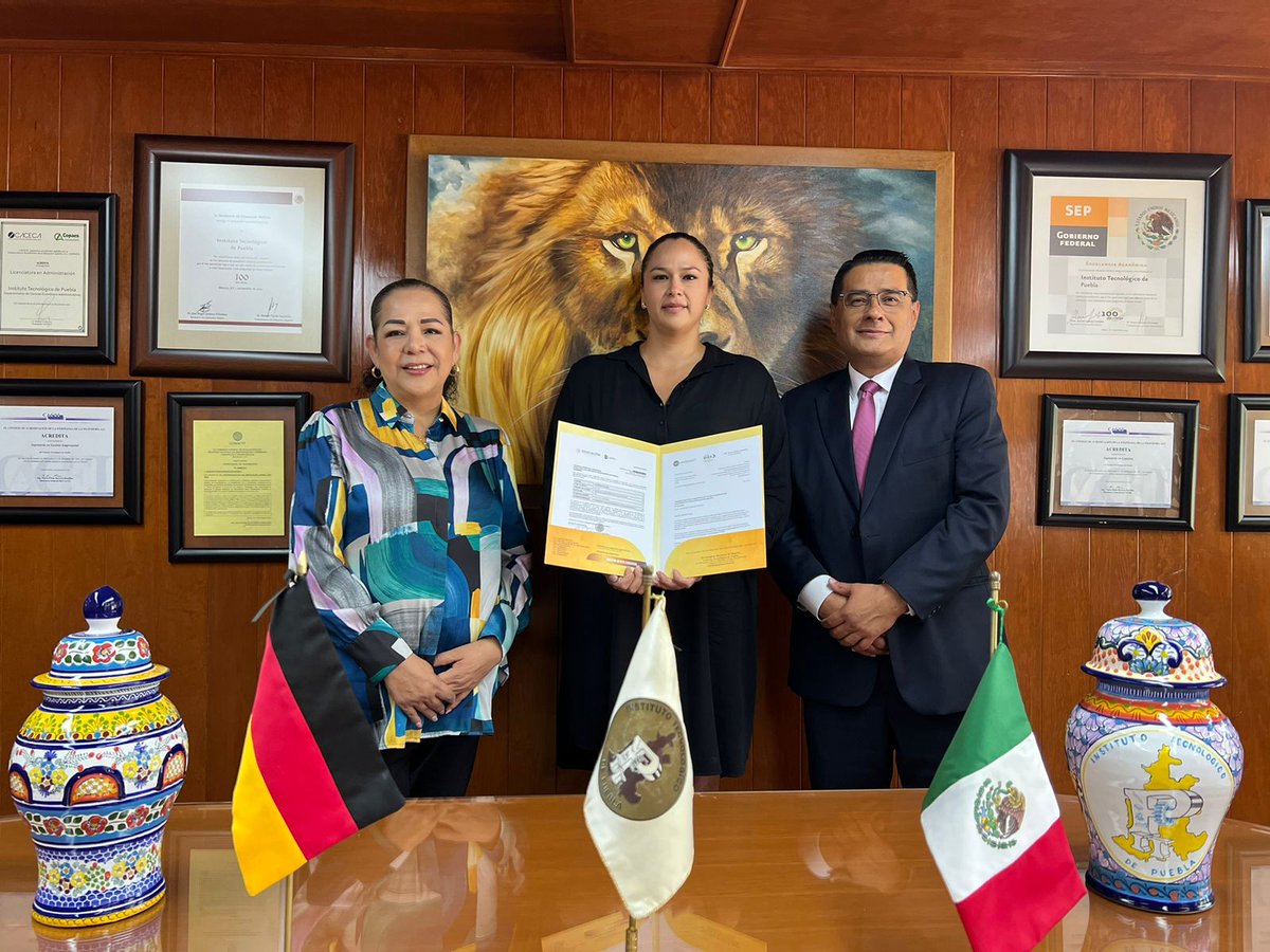 TecNMPuebla's tweet photo. #orgulloTecNM #TecNMCampusPuebla #leonasyleones #orgulloITP
Mariana González Farías, Coordinadora Internacional, viajará a curso en la Leibnist University Hannover, Alemania. Informó Yeyetzin Sandoval González, Directora del Instituto Tecnológico de Puebla. !Enhorabuena! https://t.co/uJlfD9YewH