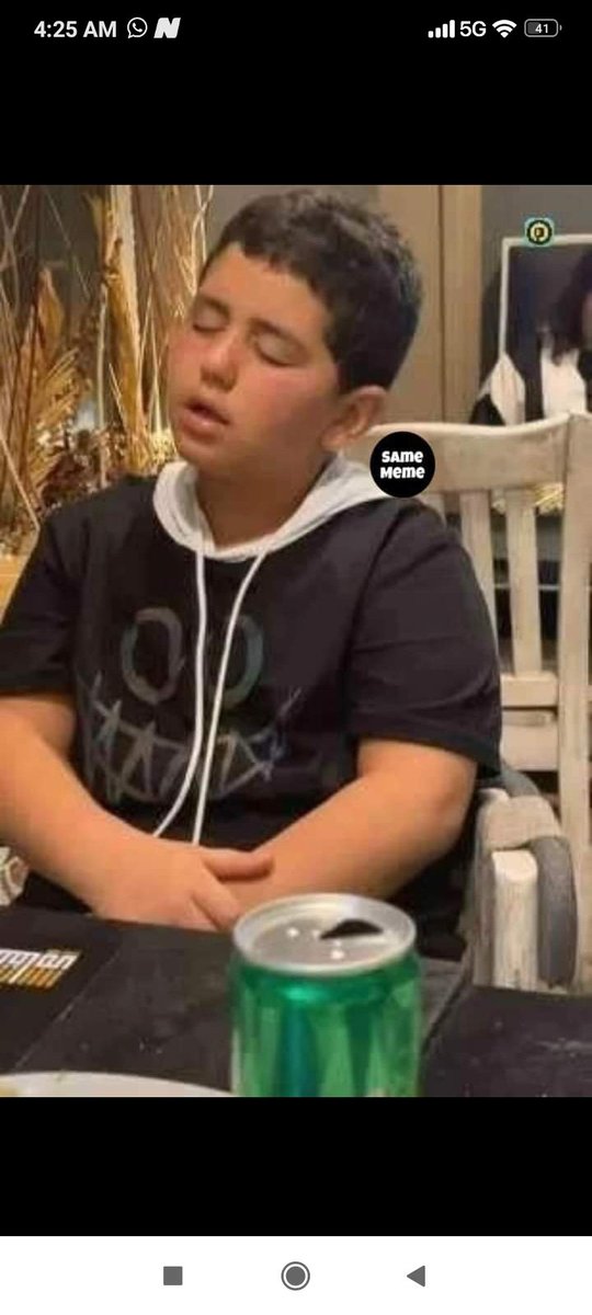 و أنا قاعده دلوقتي مستنيه آذان الفجر عشان أصلي و أنام.