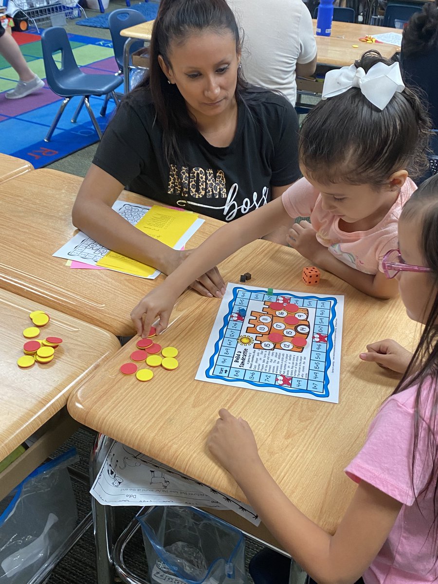 Parents and students enjoyed learning at Literacy and Math Night.