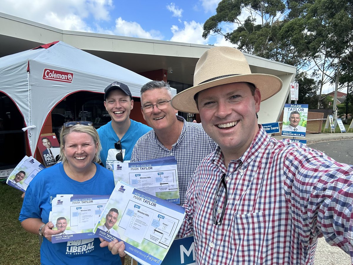 scottfarlow's tweet photo. Final day of pre-poll with @Mark_TaylorMP delivering for Winston Hills. You can vote ๐ณ๏ธ 1 for your @LiberalNSW candidate to #keepnswmovingforward https://t.co/m0ay2xzVsy