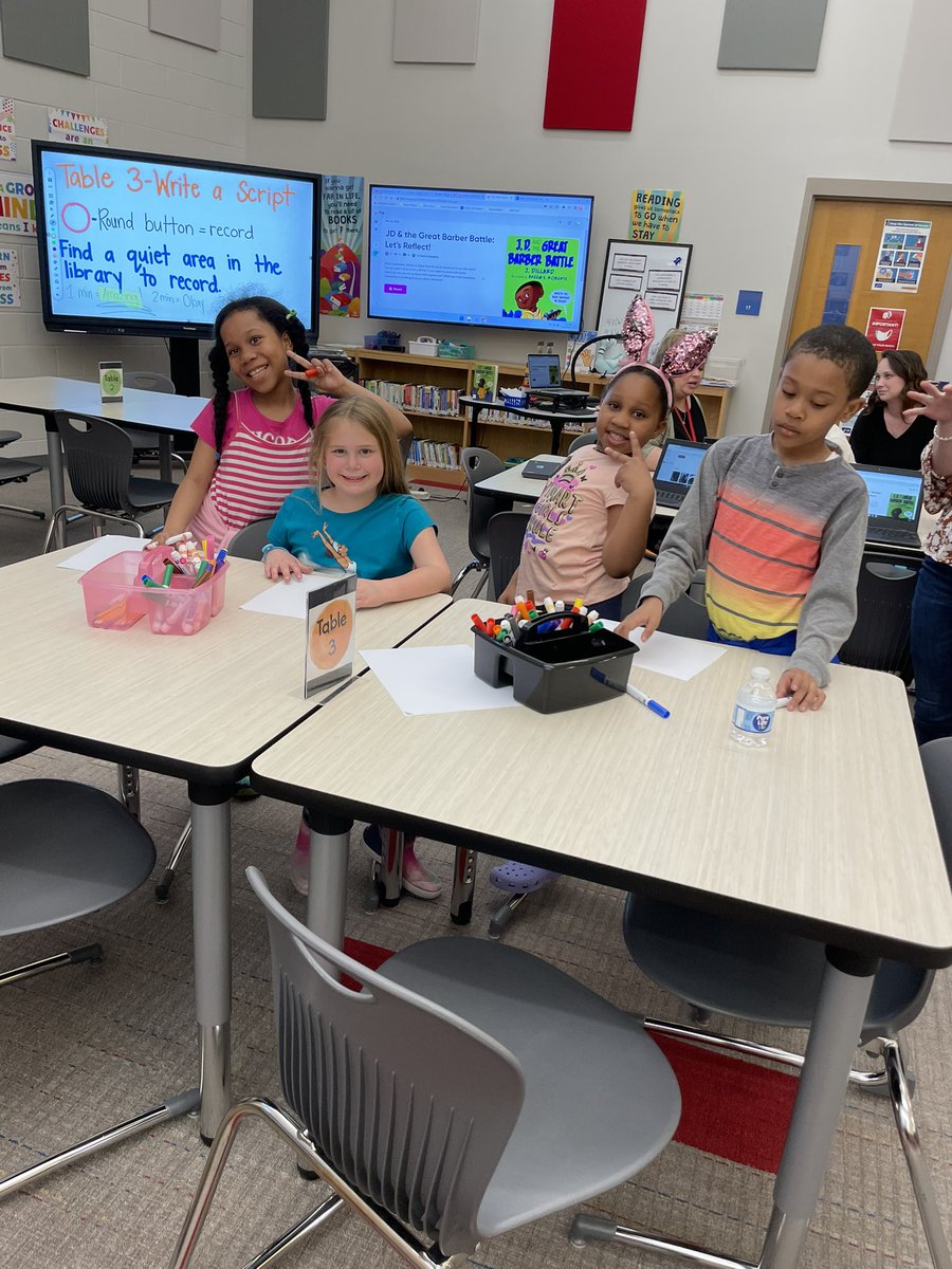 Debbie Davis tweet media