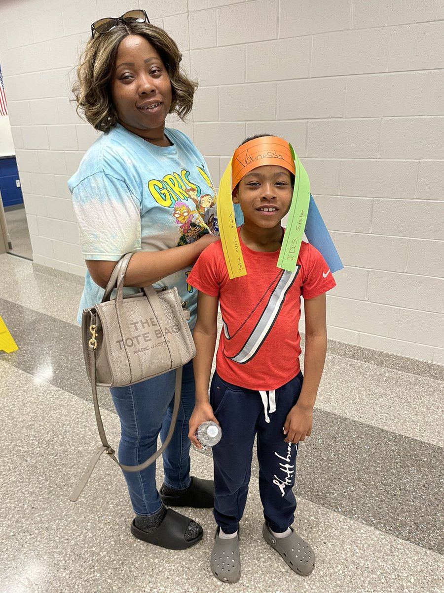 Debbie Davis tweet media