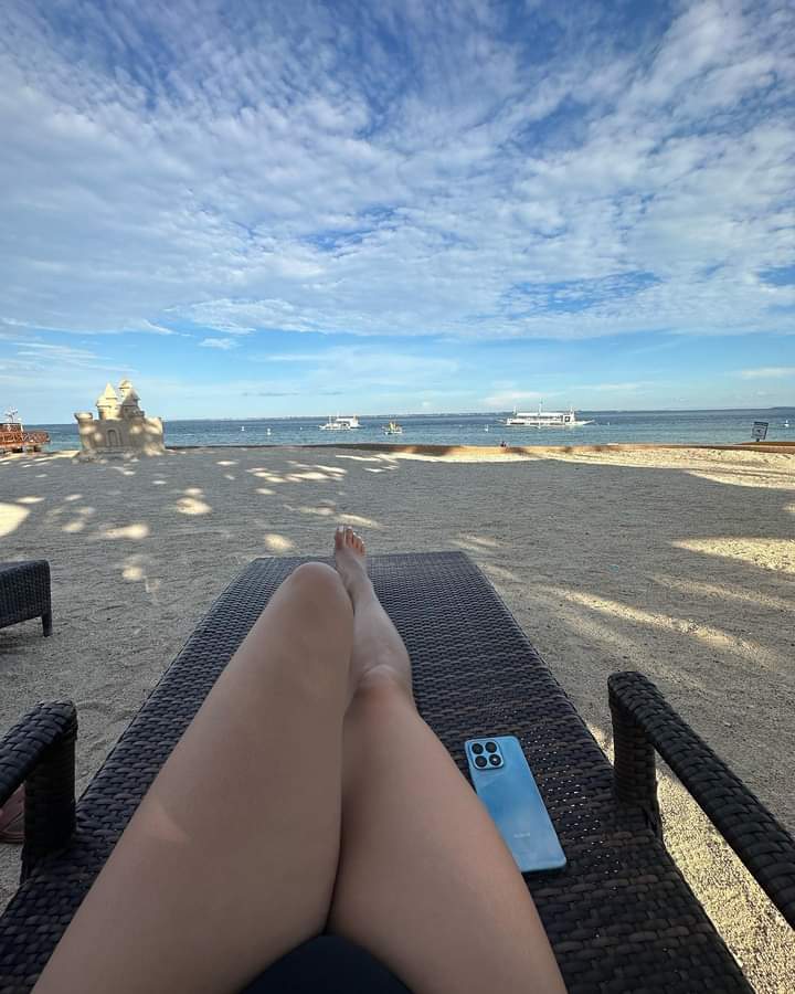KimFinity_bee's tweet photo. Beach attitude 🏖️🌊

- @KimRodriguez14_ https://t.co/JwwFkTwjUH