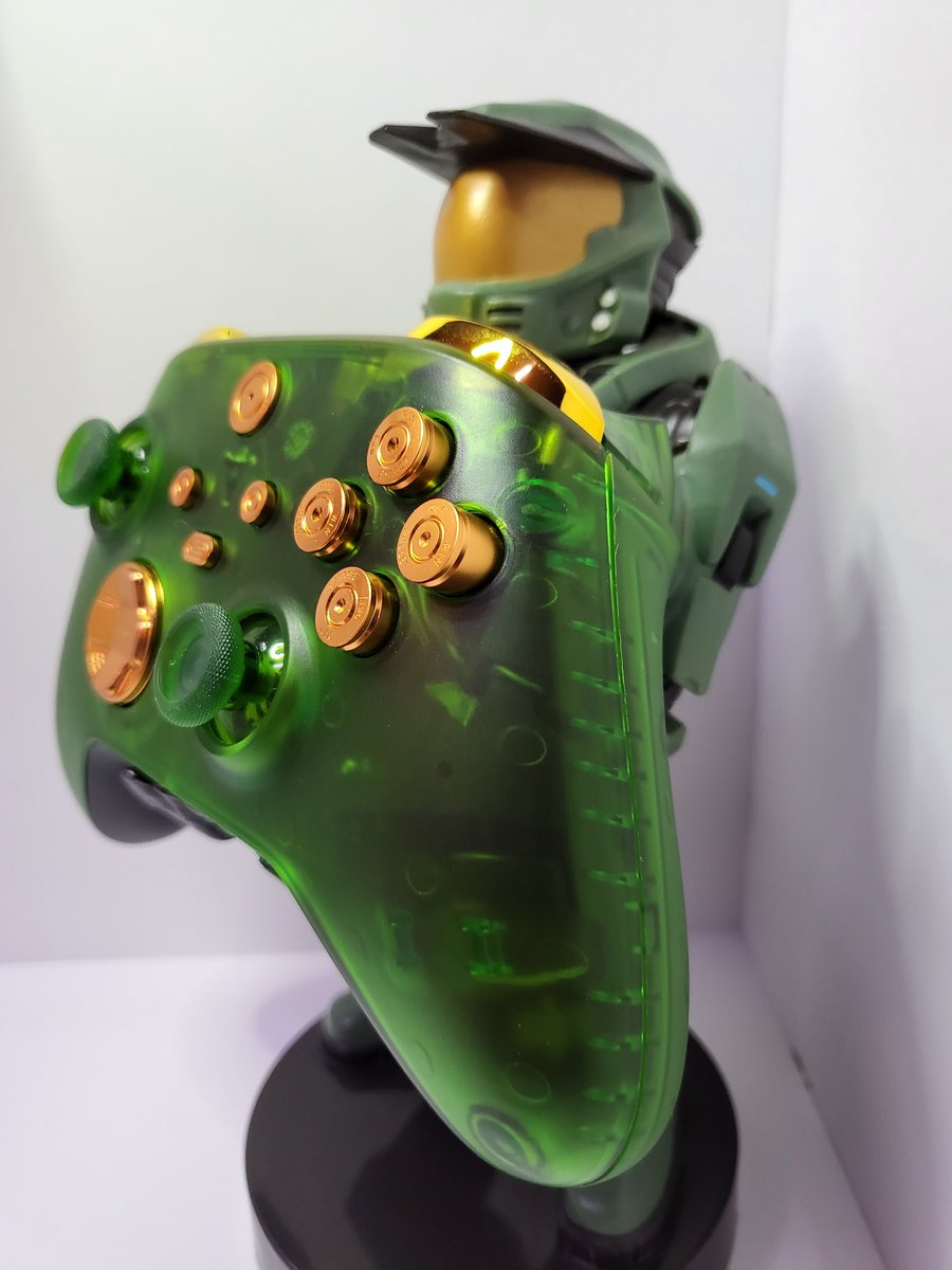 zombietrtl's tweet photo. ZombieTrtl Gaming is now taking orders for custom controllers. Message for details. https://t.co/kYFuvJdIb4