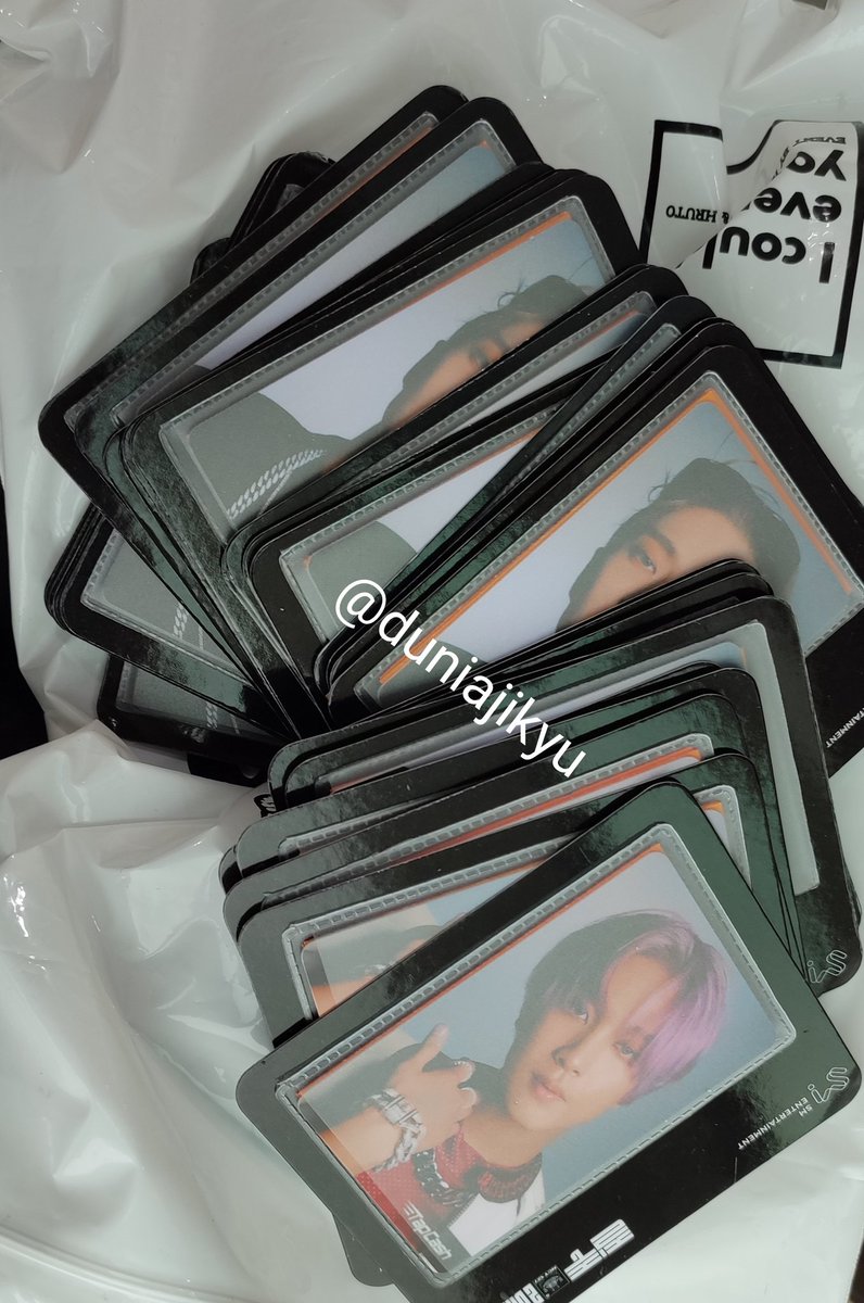 duniajikyu's tweet photo. Halo gais! yang masih mau bisa dm sekarang ya biar langsung dibeli✌ avail kecuali doyoung yuta jungwoo✊

dp: 50k
price: 85k bisa shopee🍊
dom Jakarta Timur

tag : wts nct 127 tapcash bni https://t.co/T6PeC003x6