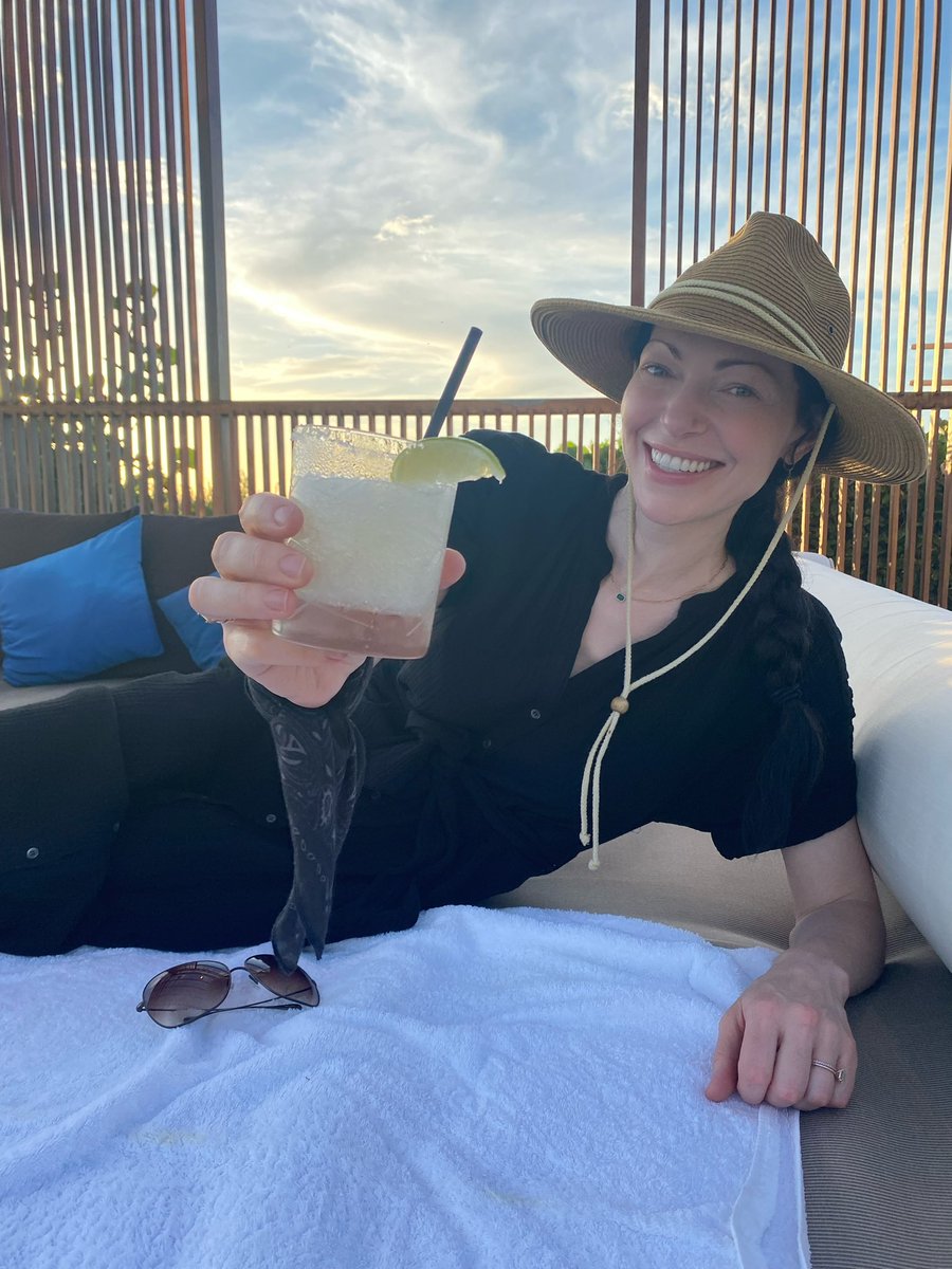 LauraPrepon's tweet photo. #Throwback to spring break past… hope you’re all getting a moment of self care! #tbt https://t.co/bcWHgQBZIC