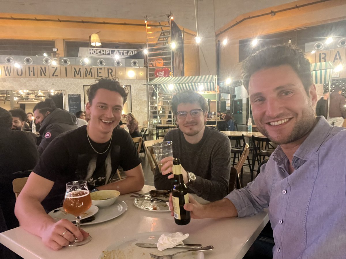 Thanks for inviting me @bengeliscious ! It was great to catch up, talk about #mitoribos & @cryocloud_io , & meet everybody in your group 😍 - it was the perfect end to my trip to #BioEurope & Basel! 
I’m very excited to read about your research in the future🚀🚀
