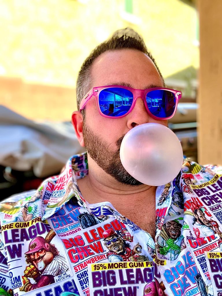 <a href="/kschwarb12/">Kyle Schwarber</a> <a href="/the_higster/">Kyle Higashioka</a> time to embrace the <a href="/bigleaguechew/">Big League Chew</a> tux from <a href="/RSVLTS/">RSVLTS</a> and <a href="/SteveRSVLTS/">Steve from RSVLTS 🇺🇸</a>