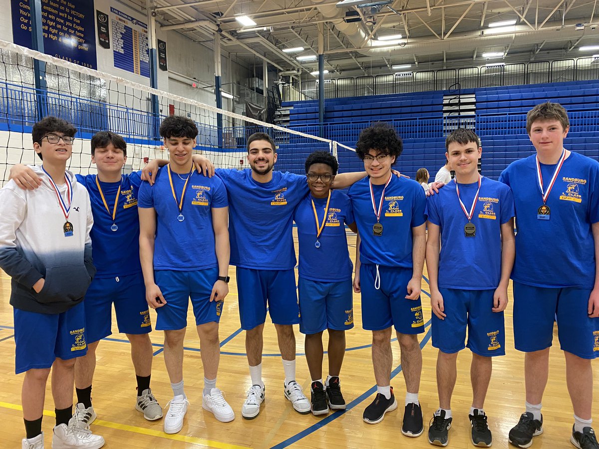 4th hour MVP AND Cinderella Story, THE LEFTOVERS! #LEGENDARY <a href="/SandburgHS/">Carl Sandburg H.S.</a> <a href="/CHSD230/">District 230</a> <a href="/DSmithCSHS/">Derrick Smith</a> <a href="/SandburgPE/">Carl Sandburg HS PE/Health/Driver Ed</a> <a href="/AirolaSean/">Sean Airola</a> <a href="/agrigsallison/">Amanda Allison</a>