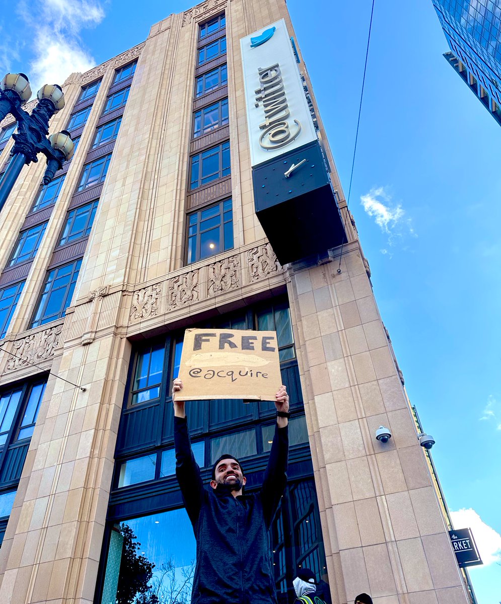 Hey Twitter I have a favor to ask.

To free <a href="/acquire/">Jack</a> we need 100K followers.

Today <a href="/acquiredotcom/">acquire.com</a> has 83K followers.

Give us a follow and I'll be forever grateful.

Because entrepreneurs never give up!

We keep shooting our shots!

For the love of startups! 🤘