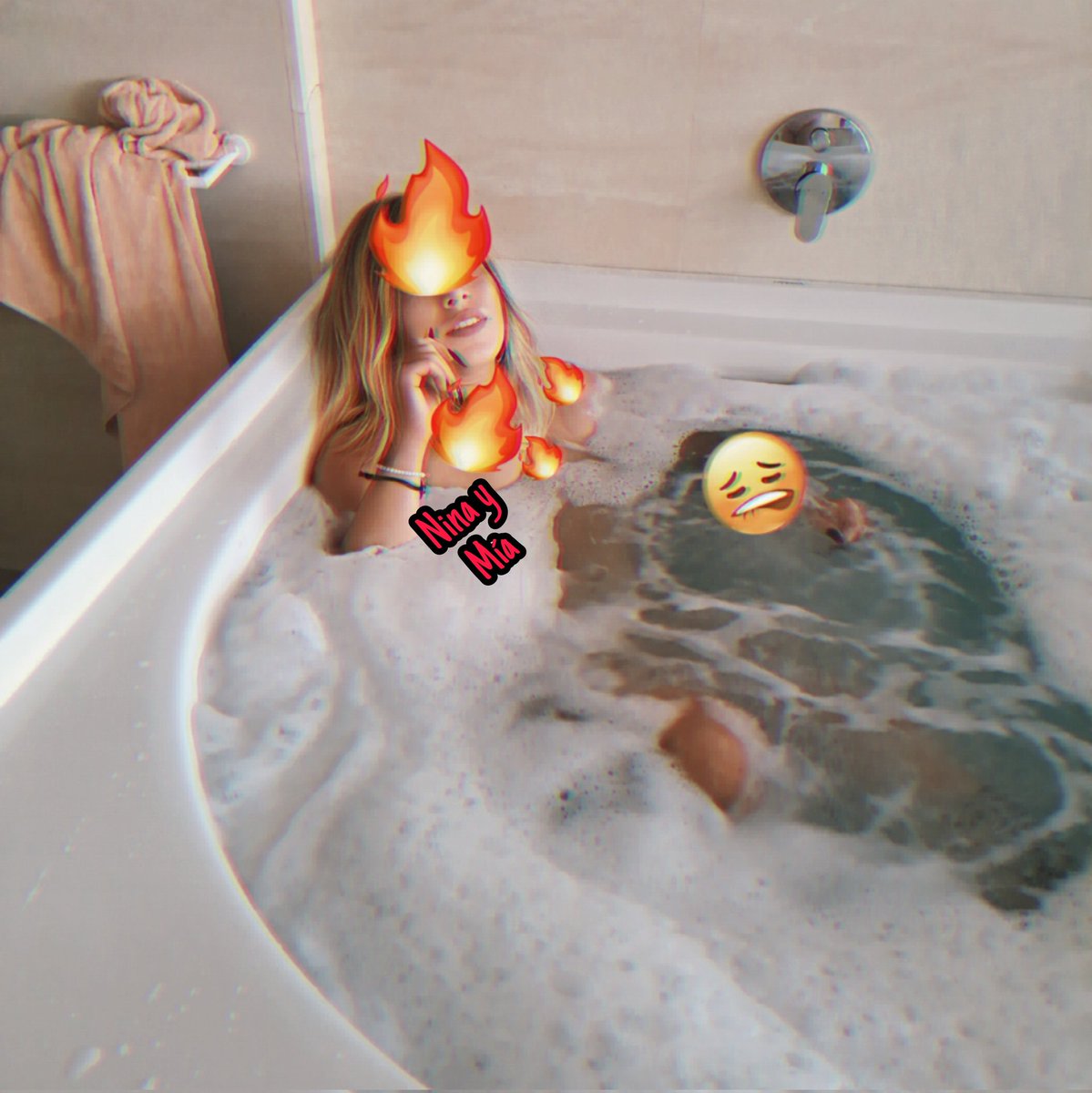 ¿Vienes al jacuzzi con nosotras? 🩷🤭