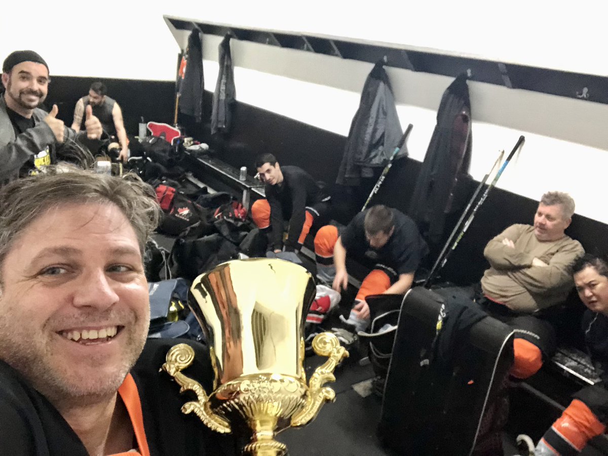 Omaholic's tweet photo. Last night the #KnightOwls/#WhiskeyDekes claimed the upper division 4 on 4 title with a hard fought 3-2 win thanks to a complete team effort! https://t.co/8a1u9aeEd8