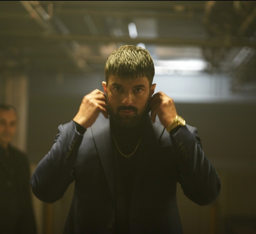 Lory87r's tweet photo. SEMPLICEMENTE ❤️ADIM 
#EnginAkyürek #demetoezdemir #AdimFarah #adimFarahdizi #foxtürkiye #seriesturche #serie 
@adimfarahdizi @EnginAkyurek22 @dmtzdmr https://t.co/LmDtko2b6I