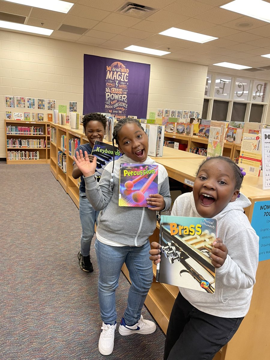 casey_crumbley's tweet image. These kiddos were making @RCEMusic proud by checking out these nonfiction books about musical instruments! #weareracers #library #mediacenter