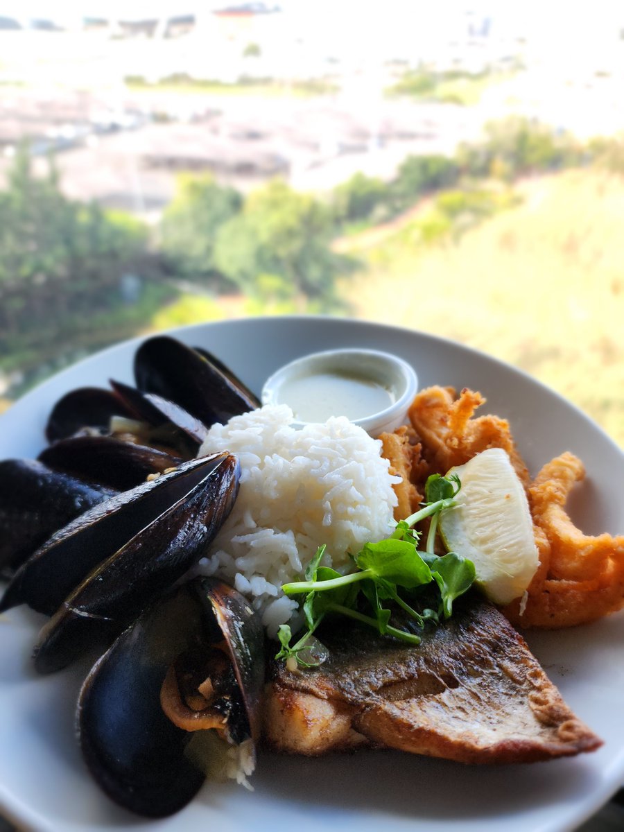 zaxon744's tweet photo. Cape Town layover was a food-gasmic delight
@CityofCT @SouthAfrica
#ostrich #springbook #deer #hakefish #seafood #amongotherthings https://t.co/YCeBVRH0rX