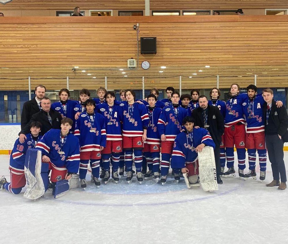 CloverdaleMHA's tweet photo. Not the colour they were hoping for, but they battled right to the end, and 2nd in the province is quite an achievement!

Congrats to our BC Hockey U18 Tier 2 Championship SILVER 🥈 MEDALISTS! 

#bchockeychampu18t2 
#hardwarealert
#50yearsofcoltshockey https://t.co/VRbcpefTHD https://t.co/ETxSrSMxbG