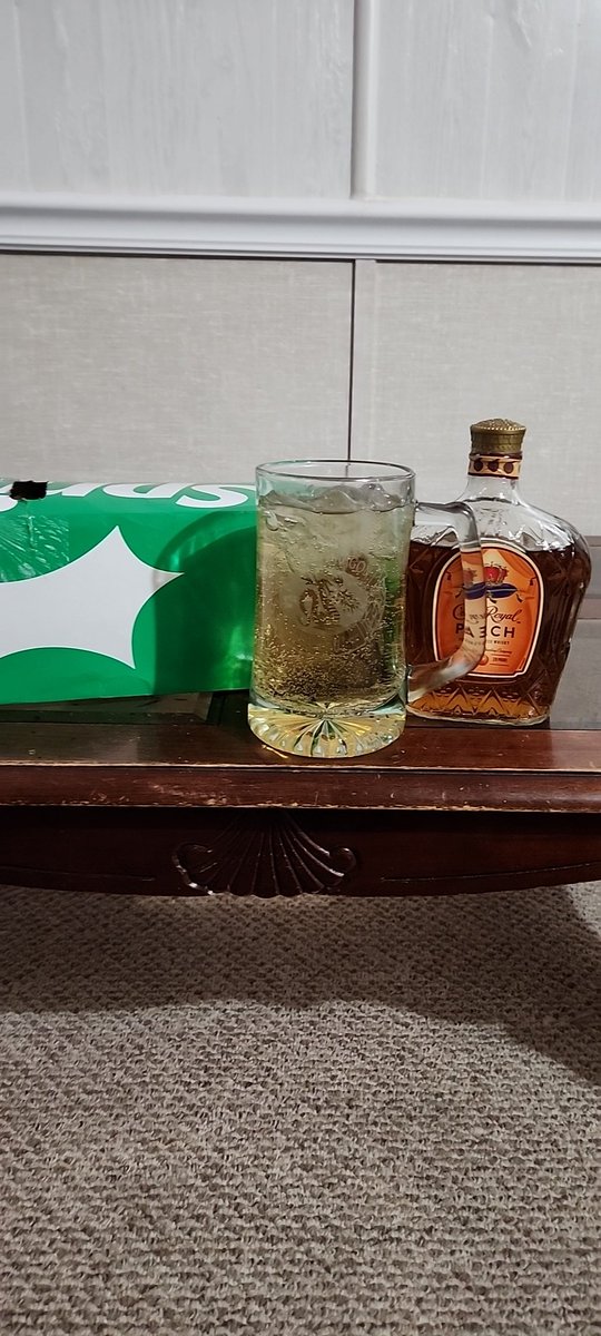 ZOMBIEK1N6's tweet image. When the wife surprises me with something to drink!!!! YEP my wife is amazing. #Keeper #bestwife #drinktime
Stream tonight will be drank with @CrownRoyal and @Sprite