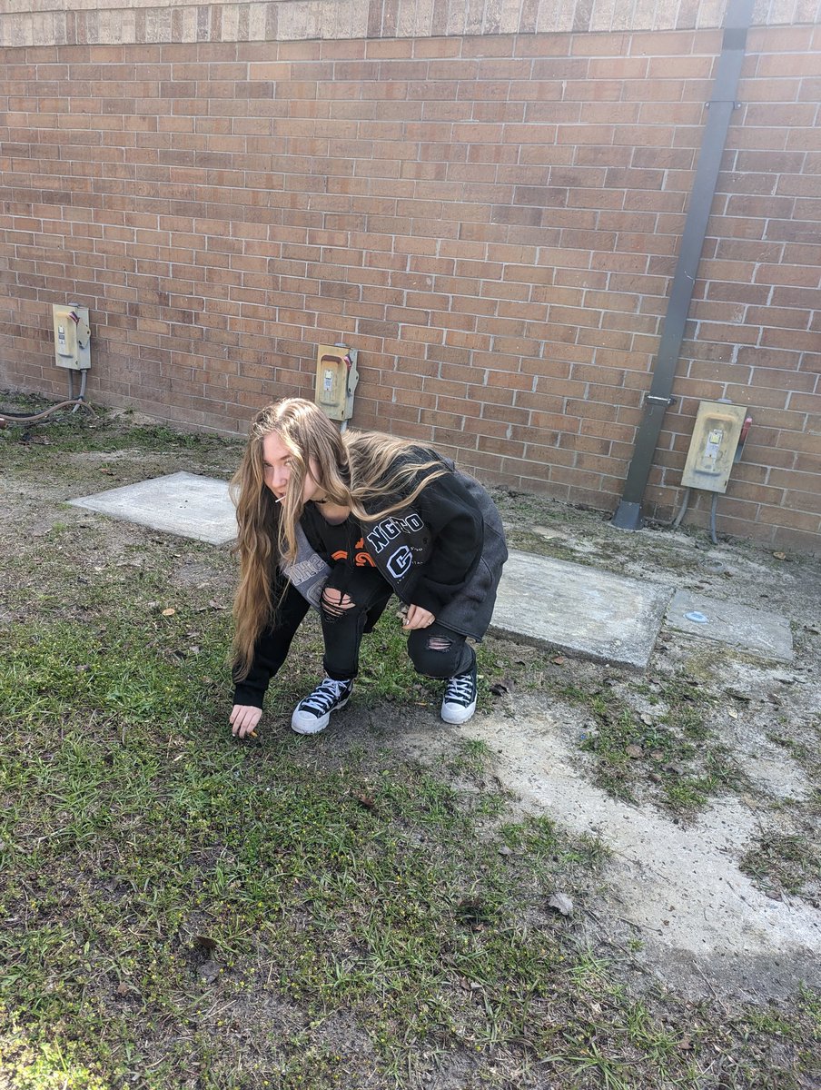 Jessica43356140's tweet photo. #cleanthecampus7 https://t.co/XJ6dQSO5bC
