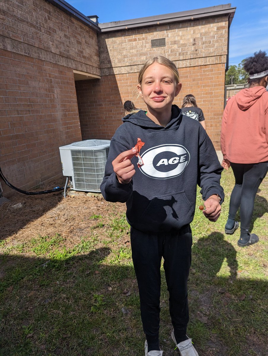 Jessica43356140's tweet photo. #cleanthecampus7 https://t.co/oab5d6bMMg